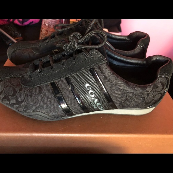 Coach shoes - Picture 3 of 5
